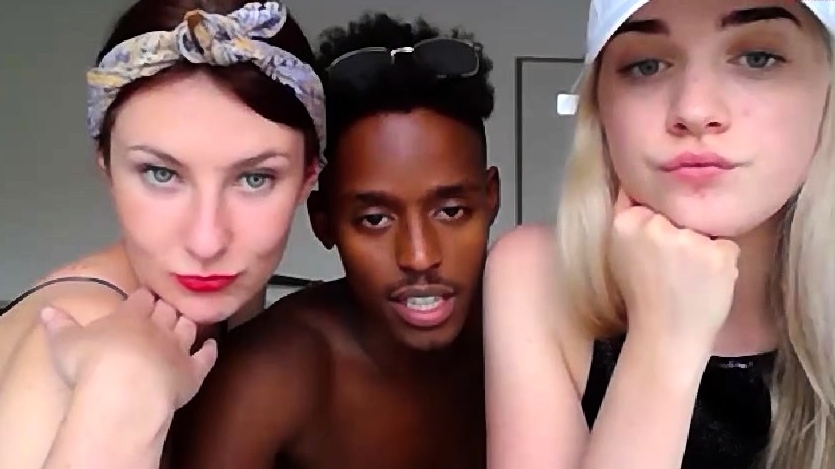 Homemade Interracial Threesome - Watch Only HD Mobile Porn Videos - Amazing Amateur Interracial Threesome -  - TubeOn.com